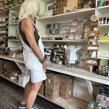 Kaya's - Curiosities - Coffee & Tea Near Me - Kealakekua, Hawaii Kaya's - Curiosities - Coffee & Tea Near Me - Kealakekua, Hawaii