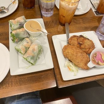 Thai Kitchen - Shrimp spring rolls and curry puffs - Thai Near Me - Minturn, Colorado