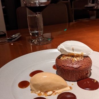 Madera - Chocolate cake (chocolate) with hazelnut, ice-cream and fresh cream - New American Near Me - Menlo Park, California