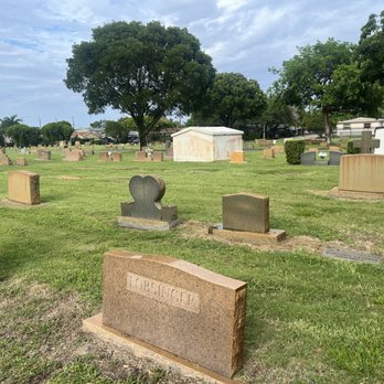 Pinecrest Cemetery - Funeral Services & Cemeteries Near Me - Lake Worth Beach, Florida