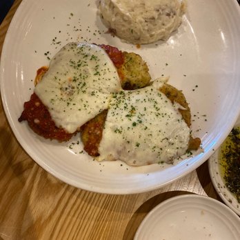 Carrabba's Italian Grill - Italian Near Me - St. Augustine, Florida