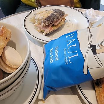 PAUL - Chicken Sandwich - Coffee & Tea Near Me - Oxford, OXF