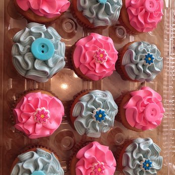Film Cakez - Gender Reveal Cupcakes - Custom Cakes Near Me