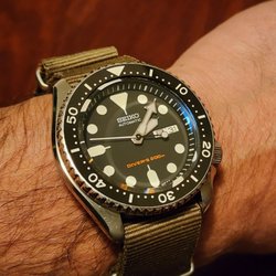 SKX007 with NH36 movement, blue tint sapphire crystal, and ceramic bezel insert.