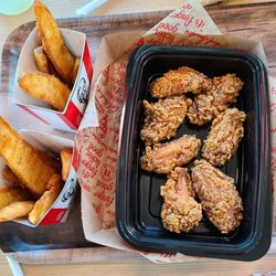 KFC - Hot Wings and potato wedges