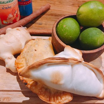 The Stand - Thai chicken curry empanada - American Near Me - Buenos Aires, C