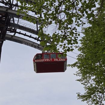 Roosevelt Island Tramway - The tram - Public Transportation Near Me - New York, New York Roosevelt Island Tramway - The tram - Public Transportation Near Me - New York, New York