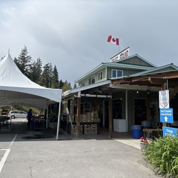 Paynter's Fruit Market - Farmers Market Near Me - West Kelowna, British Columbia