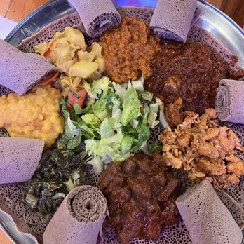 Enat Kitchen - Couple Style - Ethiopian Near Me - Portland, Oregon