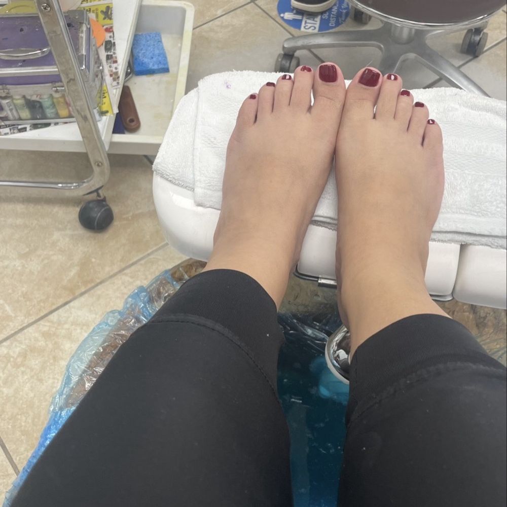 Lynn's Nails II - Nail Salons Near Me - Bridgeport, Connecticut Lynn's Nails II - Nail Salons Near Me - Bridgeport, Connecticut