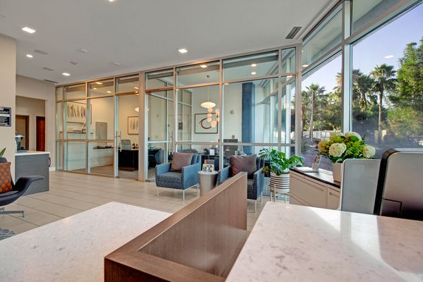 Fiona WeHo Apartments by null