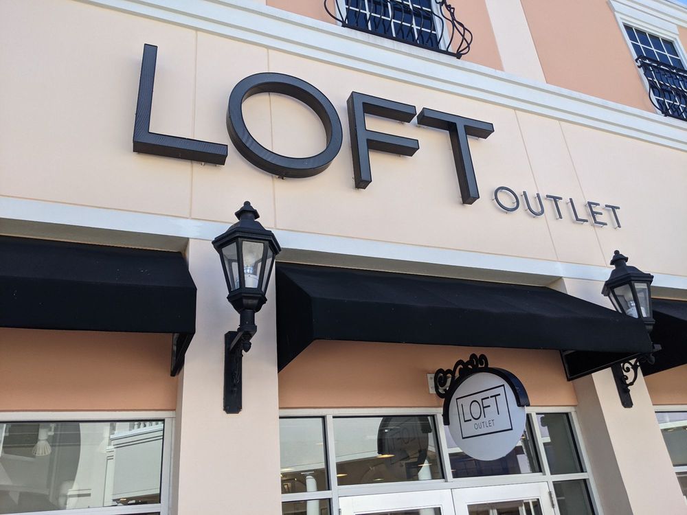 LOFT OUTLET Updated August 2024 4840 Tanger Outlet Blvd, North