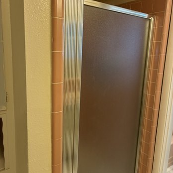 Winpoint Construction - Before. Original 1956 Master Bathroom - General Contractors Near Me