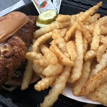 Dave's Hot Chicken - Chicken Dave's #4 1 Slider with Fries - Chicken Shop Near Me - San Leandro, California Dave's Hot Chicken - Chicken Dave's #4 1 Slider with Fries - Chicken Shop Near Me - San Leandro, California