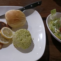 Froggy's Grub & Pub - Wife's dish blackened tilapia rice and salad