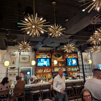 Little’s Oyster Bar - Interior - Seafood Near Me - Houston, Texas Little’s Oyster Bar - Interior - Seafood Near Me - Houston, Texas