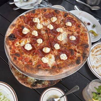 Tiny Champions - Salami piccante - INCREDIBLE - Pizza Near Me - Houston, Texas