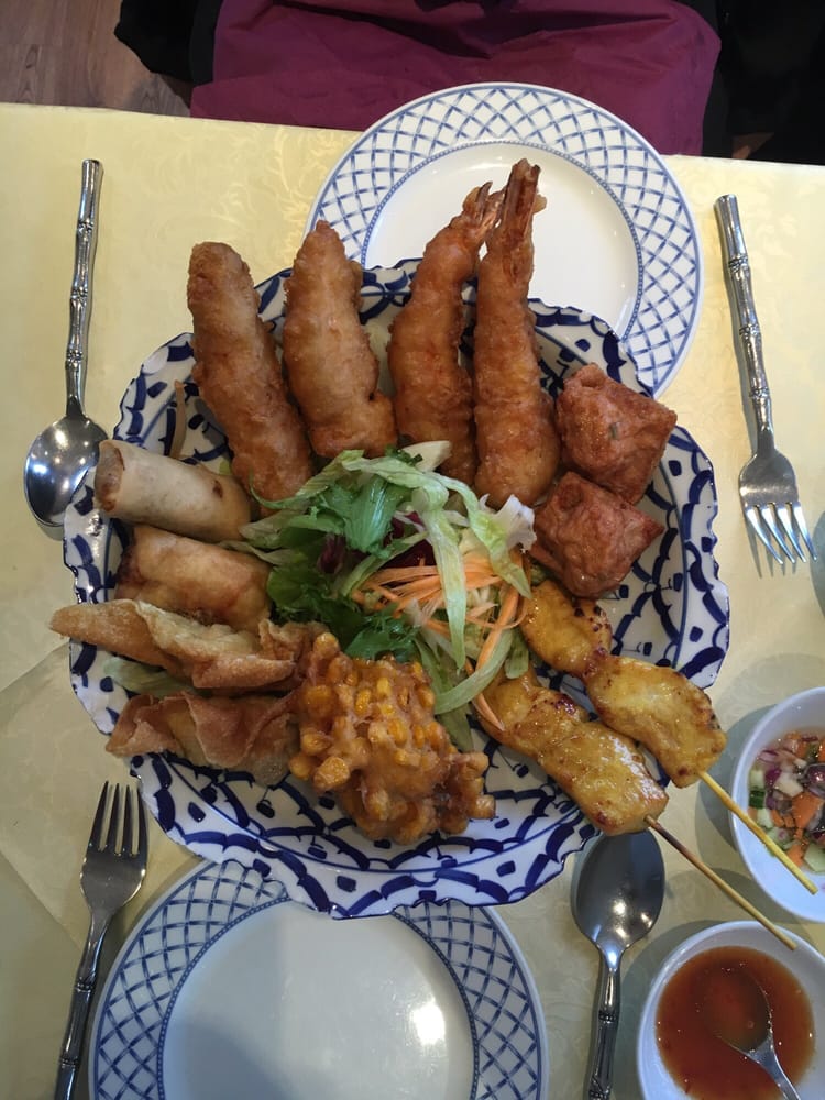 Rim Nam Thai Restaurant