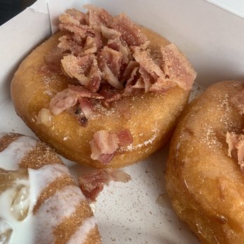 Daybreak Donuts - French Toast Donut with Bacon - Donuts Near Me - Surf City, North Carolina Daybreak Donuts - French Toast Donut with Bacon - Donuts Near Me - Surf City, North Carolina