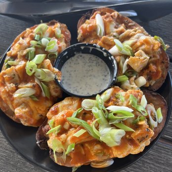Sip wine bar - Buffalo Potatoes Skins with Ranch - Wine Bars Near Me - Tinley Park, Illinois