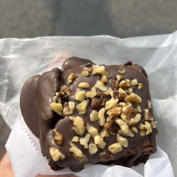 chocolate walnut brownie