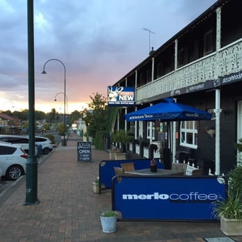 Top Pub - View from Main Street - Hotels Near Me - Uralla, NSW