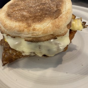 Freemans Grill - Breakfast sandwich - American Near Me - Brewster, Massachusetts Freemans Grill - Breakfast sandwich - American Near Me - Brewster, Massachusetts