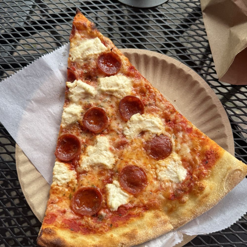 Pepperoni, Ricotta, Hot Honey Slice Pepperoni, Ricotta, Hot Honey Slice