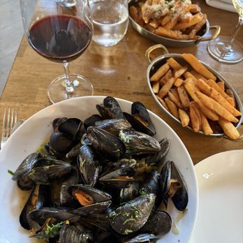 The Osprey - Mussels and fries - Seafood Near Me - Orlando, Florida