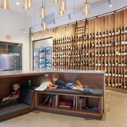 Georgie's Wine Shop and Bar