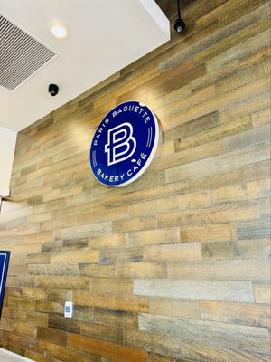 Paris Baguette by null