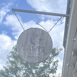 Taste on Elm - Signage