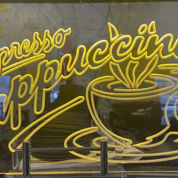 lil Coffea Shop Downing - Coffee & Tea Near Me - Denver, Colorado