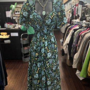 Agape Chic Consignment Boutique - Used, Vintage & Consignment Near Me - Brandon, Florida