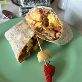 Puakea Grill - Bacon breakfast burrito - American Near Me - Lihue, Hawaii Puakea Grill - Bacon breakfast burrito - American Near Me - Lihue, Hawaii