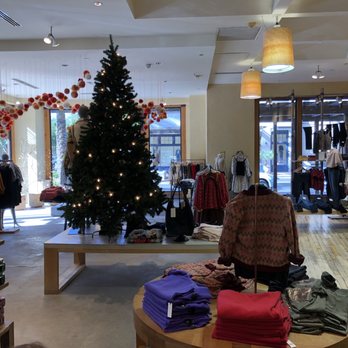 Anthropologie - Christmas decorations in 85F just doesn't seem normal - Women's Clothing Near Me - Scottsdale, Arizona