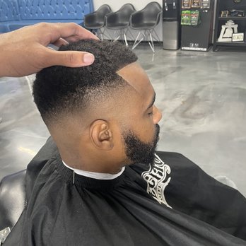Blend Cut and Shave Studio - Barbers Near Me - Riverside, California