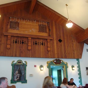 FairBridge Inn & Suites - One wall of the breakfast room - Hotels Near Me - Leavenworth, Washington FairBridge Inn & Suites - One wall of the breakfast room - Hotels Near Me - Leavenworth, Washington