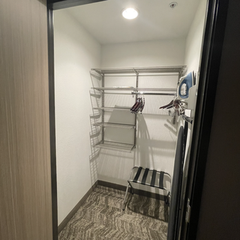 SpringHill Suites by Marriott Reno - suite had walk-in closet - Hotels Near Me - Reno, Nevada SpringHill Suites by Marriott Reno - suite had walk-in closet - Hotels Near Me - Reno, Nevada
