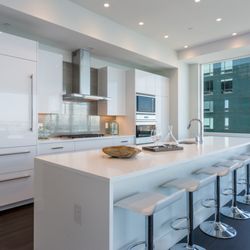 Boston Modern Staging & Design