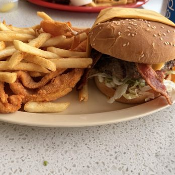 Chris's Burgers - Burgers Near Me - Rialto, California