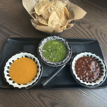 La Josie - Salsa Trio - Mexican Near Me - Chicago, Illinois