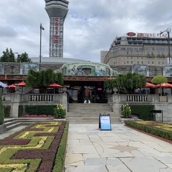 The Secret Garden Restaurant - Breakfast & Brunch Near Me - Niagara Falls, Ontario The Secret Garden Restaurant - Breakfast & Brunch Near Me - Niagara Falls, Ontario
