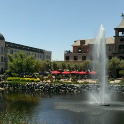 O1 Communications - O1 at Town Center (exterior)