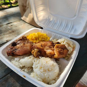 Waikapu On 30 - Hawaiian Near Me - Wailuku, Hawaii Waikapu On 30 - Hawaiian Near Me - Wailuku, Hawaii