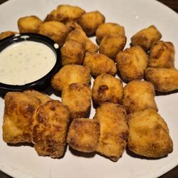 Batley's Grill & Bar - Cheese Curds