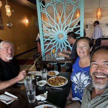 Dwaraka Indian Cuisine - Enjoying the lunch buffet! - Indian Near Me - Portland, Oregon Dwaraka Indian Cuisine - Enjoying the lunch buffet! - Indian Near Me - Portland, Oregon