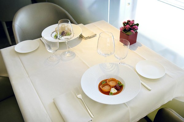 ARMANI/RISTORANTE PARIS by null