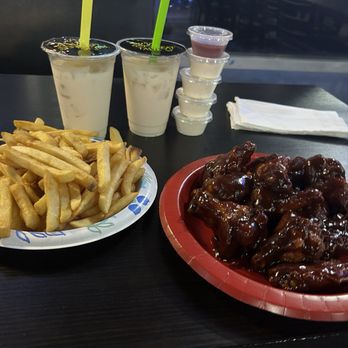 Chiquito Picoso Kitchen - 6 to 15 WINGS, Agua Frescas, Fries - New Mexican Cuisine Near Me - Moreno Valley, California Chiquito Picoso Kitchen - 6 to 15 WINGS, Agua Frescas, Fries - New Mexican Cuisine Near Me - Moreno Valley, California