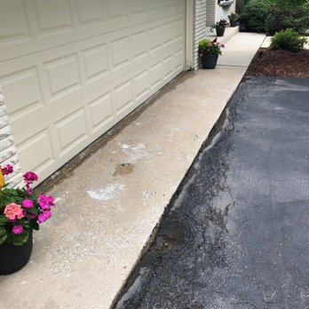 Blue Gold Softwashing - Garage apron after - Pressure Washers Near Me - Willowbrook, Illinois